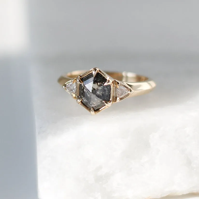 1.05ct Hexagon Diamond Ring In Yellow Gold