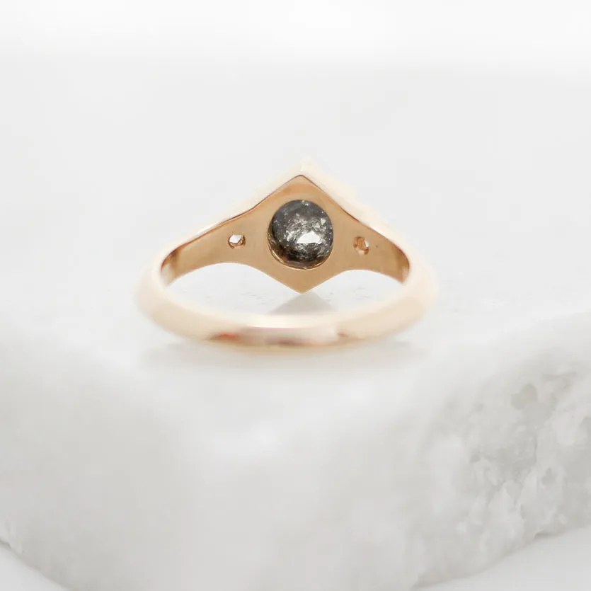 1.05ct Hexagon Diamond Ring In Yellow Gold