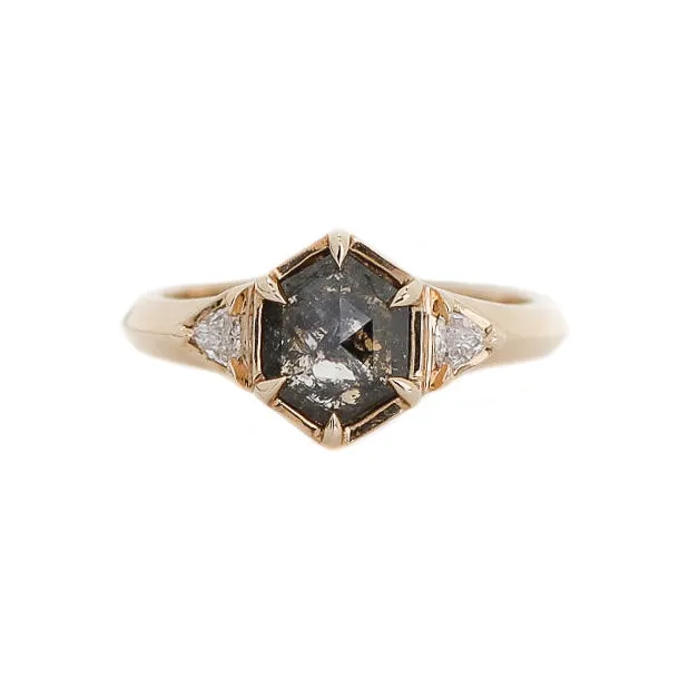 1.05ct Hexagon Diamond Ring In Yellow Gold