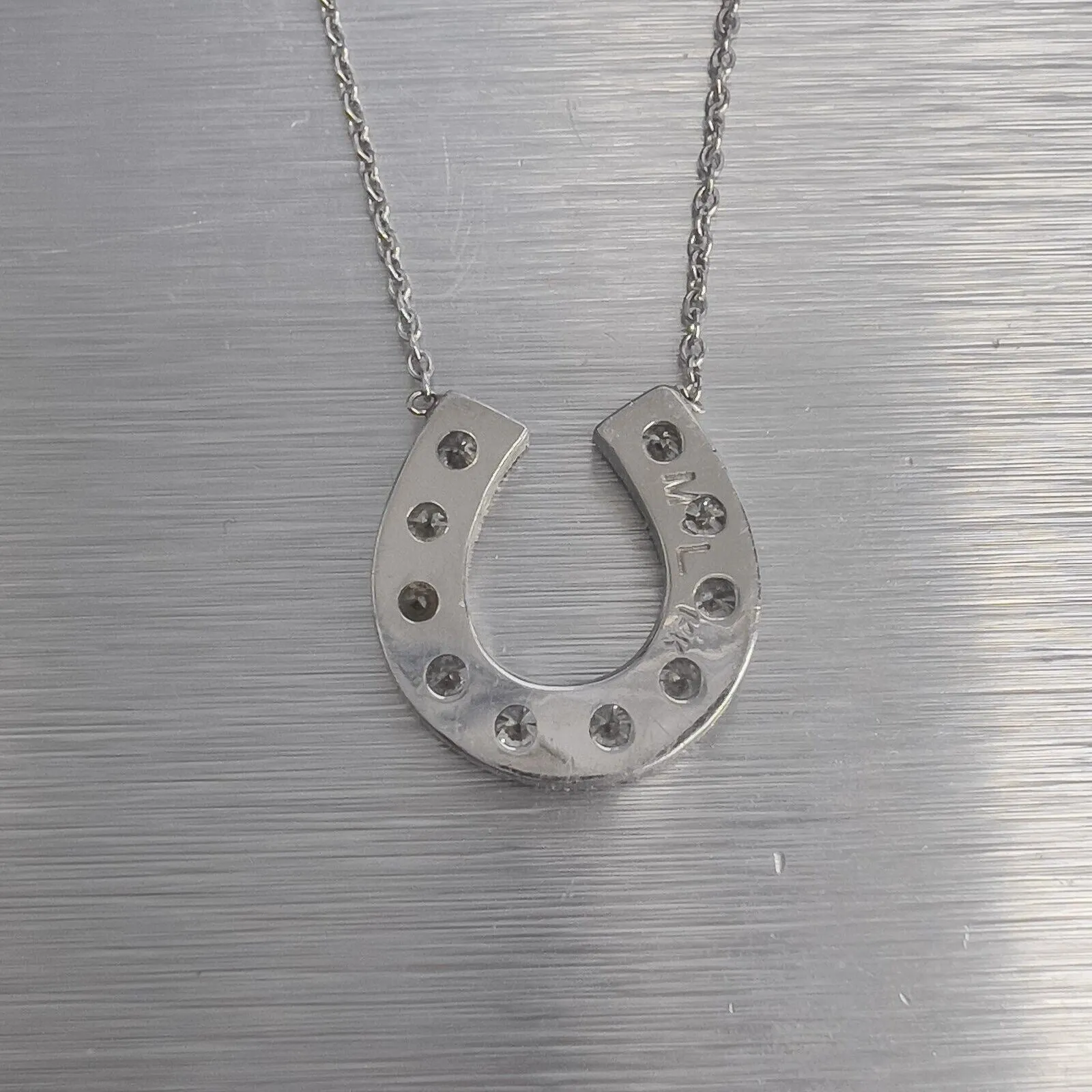 14k White Gold Diamond 10 Stone Horseshoe Pendant Necklace 15.5" 0.70ctw