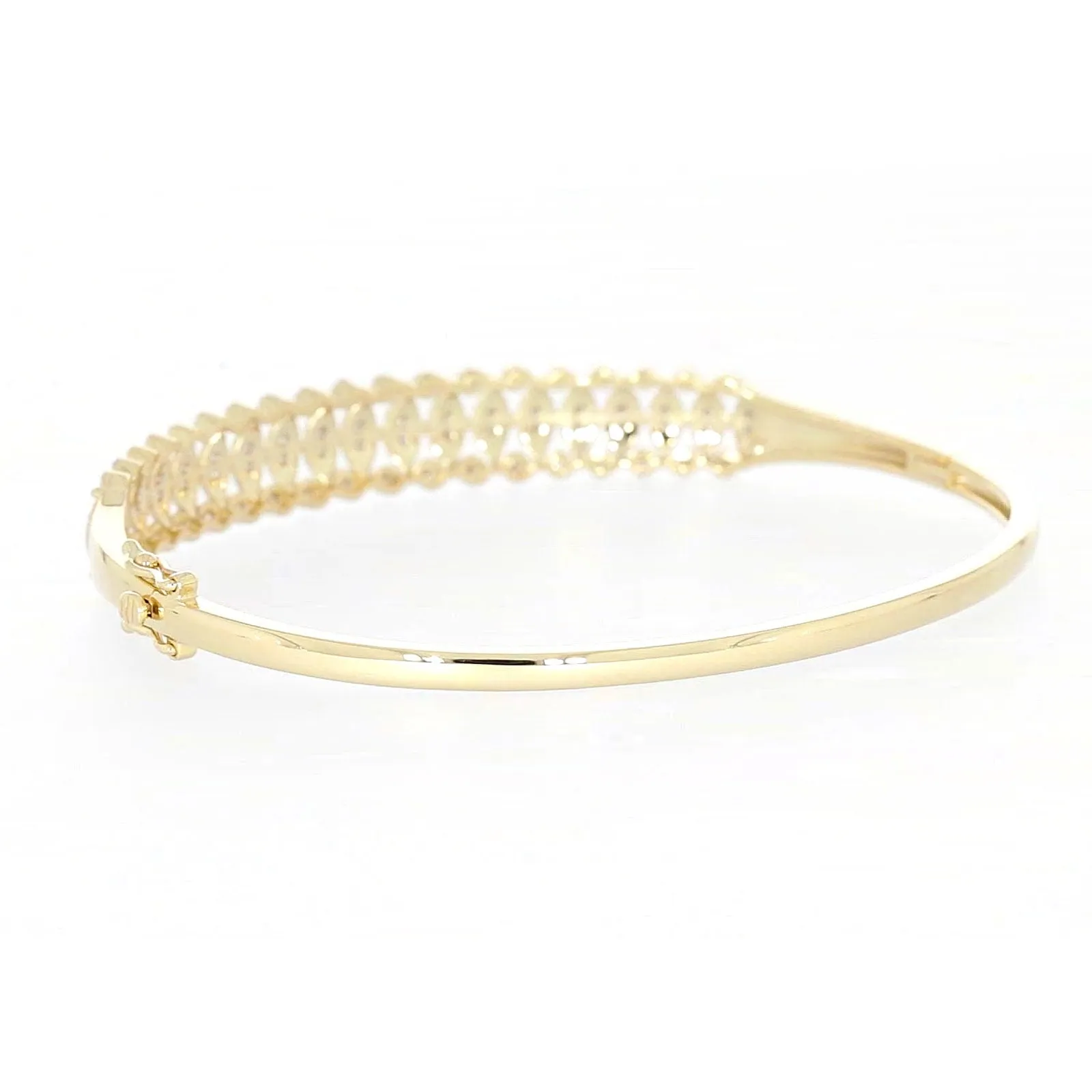 9ct Yellow Gold Round Brilliant Cut 1/2 CARAT tw of Diamonds Bangle