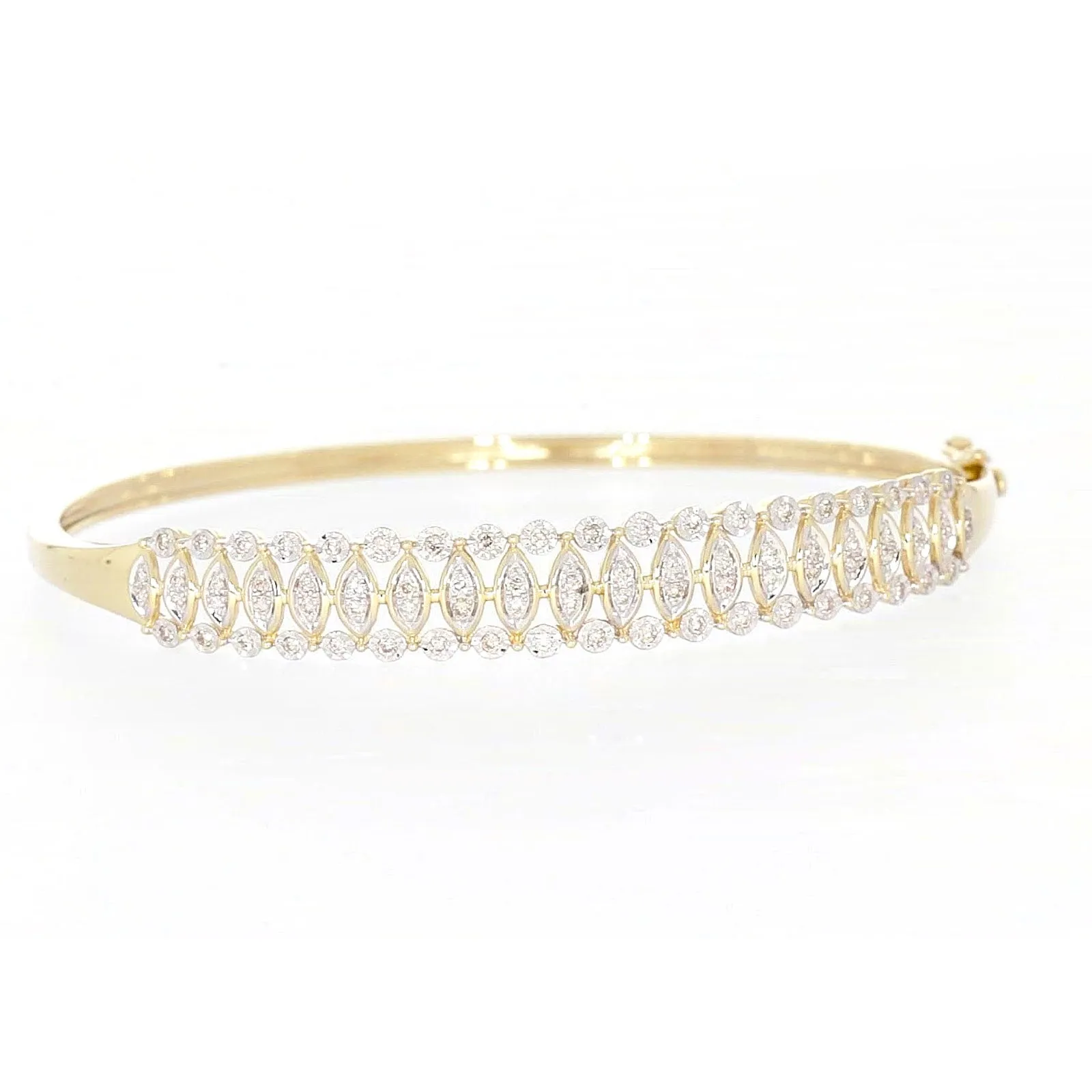 9ct Yellow Gold Round Brilliant Cut 1/2 CARAT tw of Diamonds Bangle