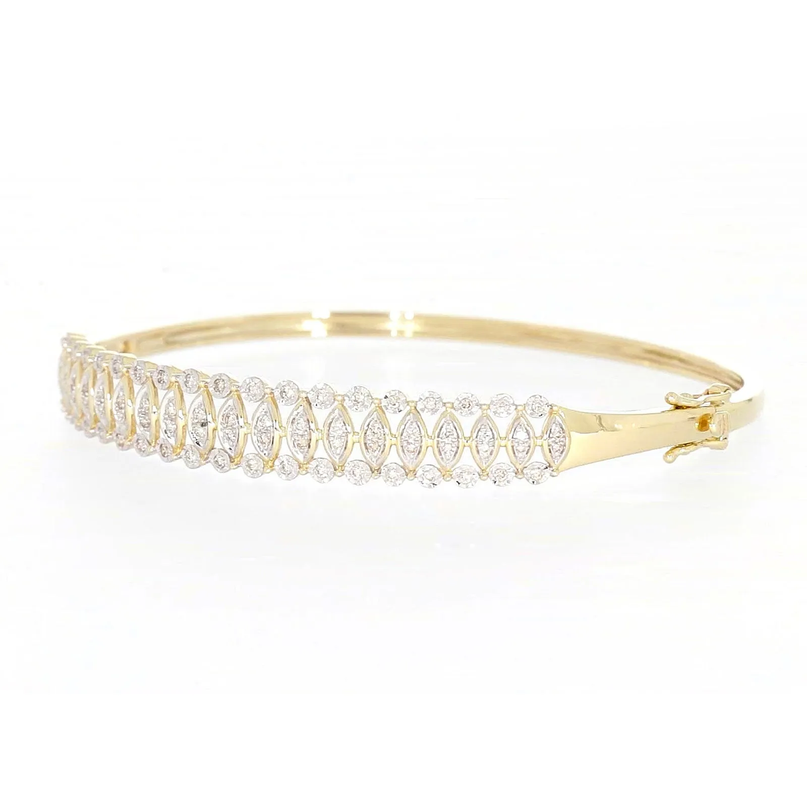 9ct Yellow Gold Round Brilliant Cut 1/2 CARAT tw of Diamonds Bangle