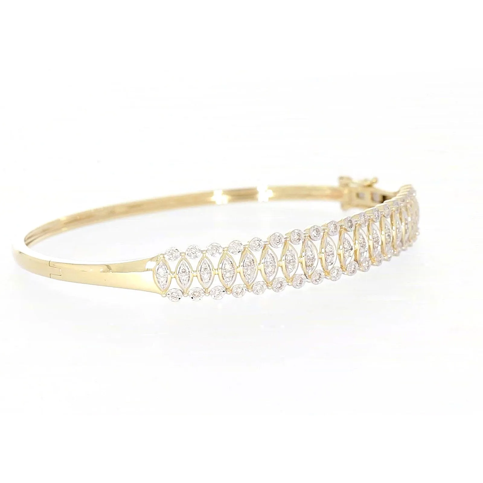 9ct Yellow Gold Round Brilliant Cut 1/2 CARAT tw of Diamonds Bangle