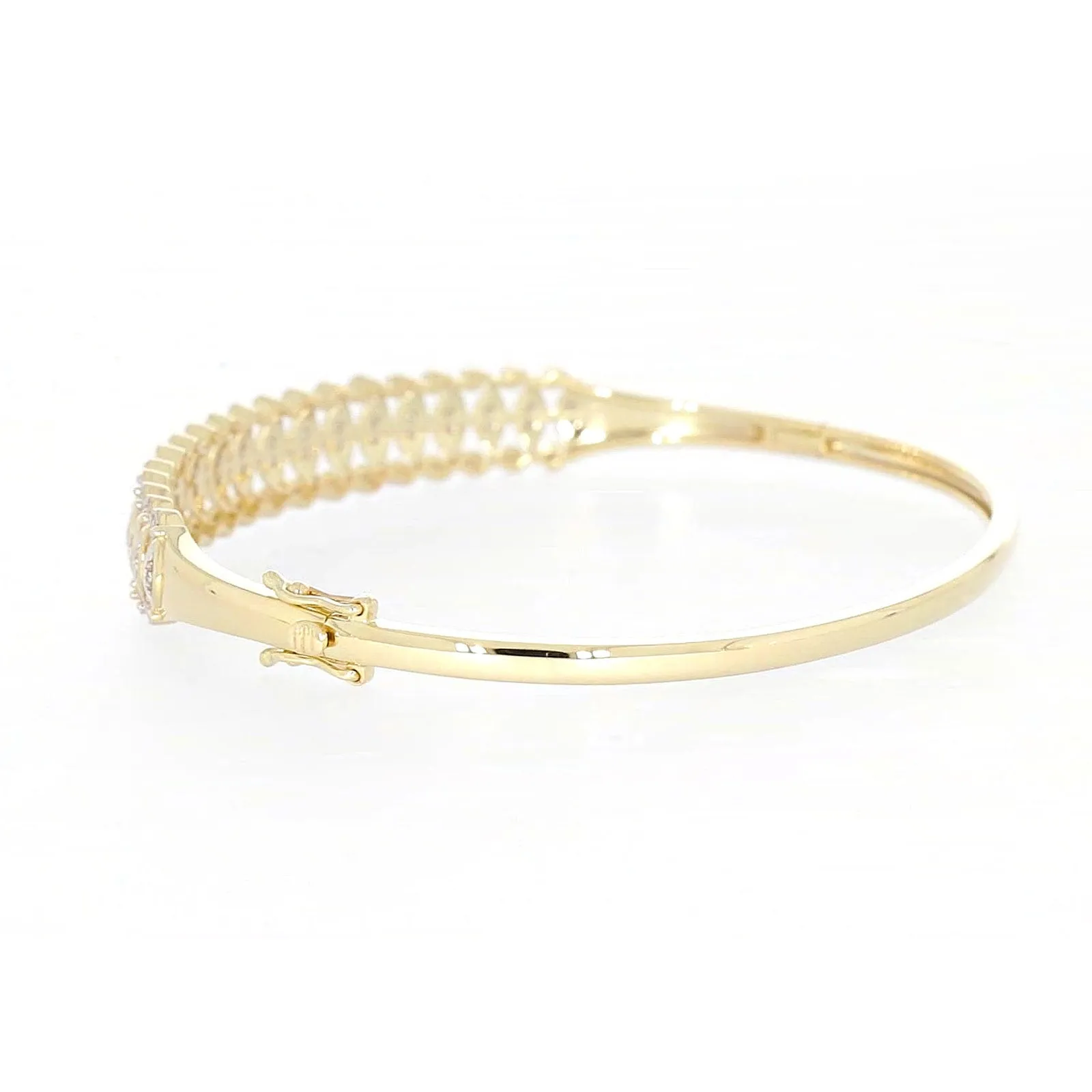 9ct Yellow Gold Round Brilliant Cut 1/2 CARAT tw of Diamonds Bangle