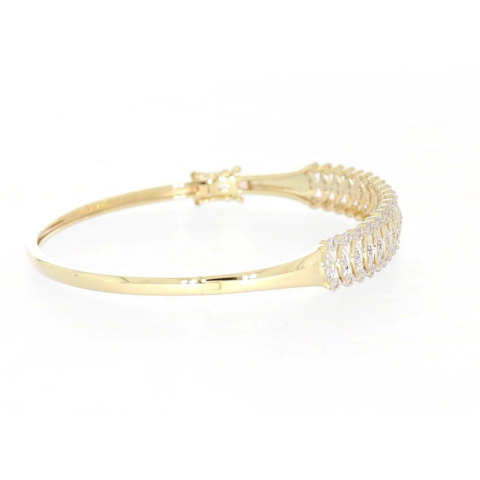 9ct Yellow Gold Round Brilliant Cut 1/2 CARAT tw of Diamonds Bangle