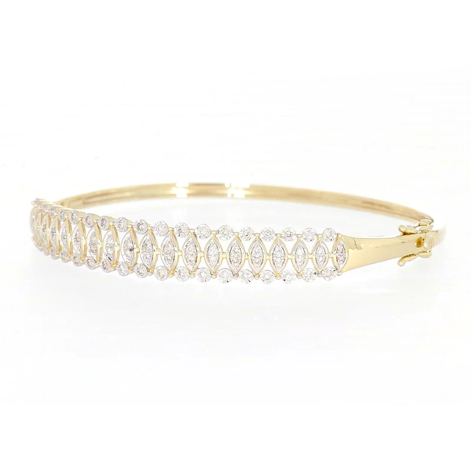 9ct Yellow Gold Round Brilliant Cut 1/2 CARAT tw of Diamonds Bangle