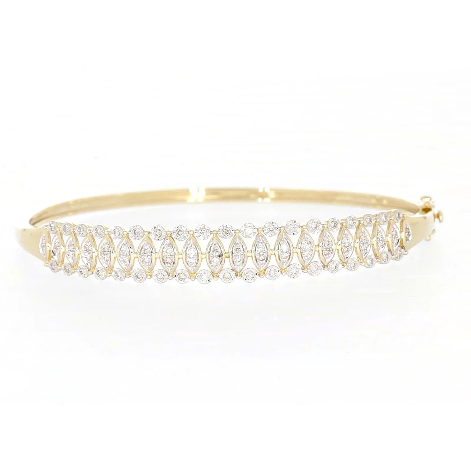 9ct Yellow Gold Round Brilliant Cut 1/2 CARAT tw of Diamonds Bangle