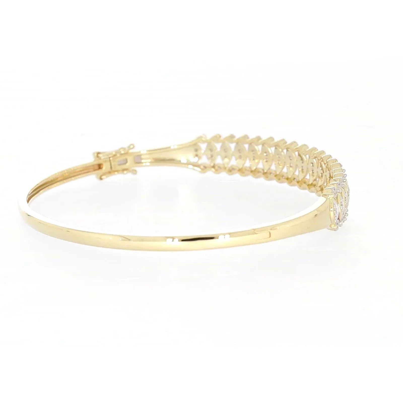 9ct Yellow Gold Round Brilliant Cut 1/2 CARAT tw of Diamonds Bangle