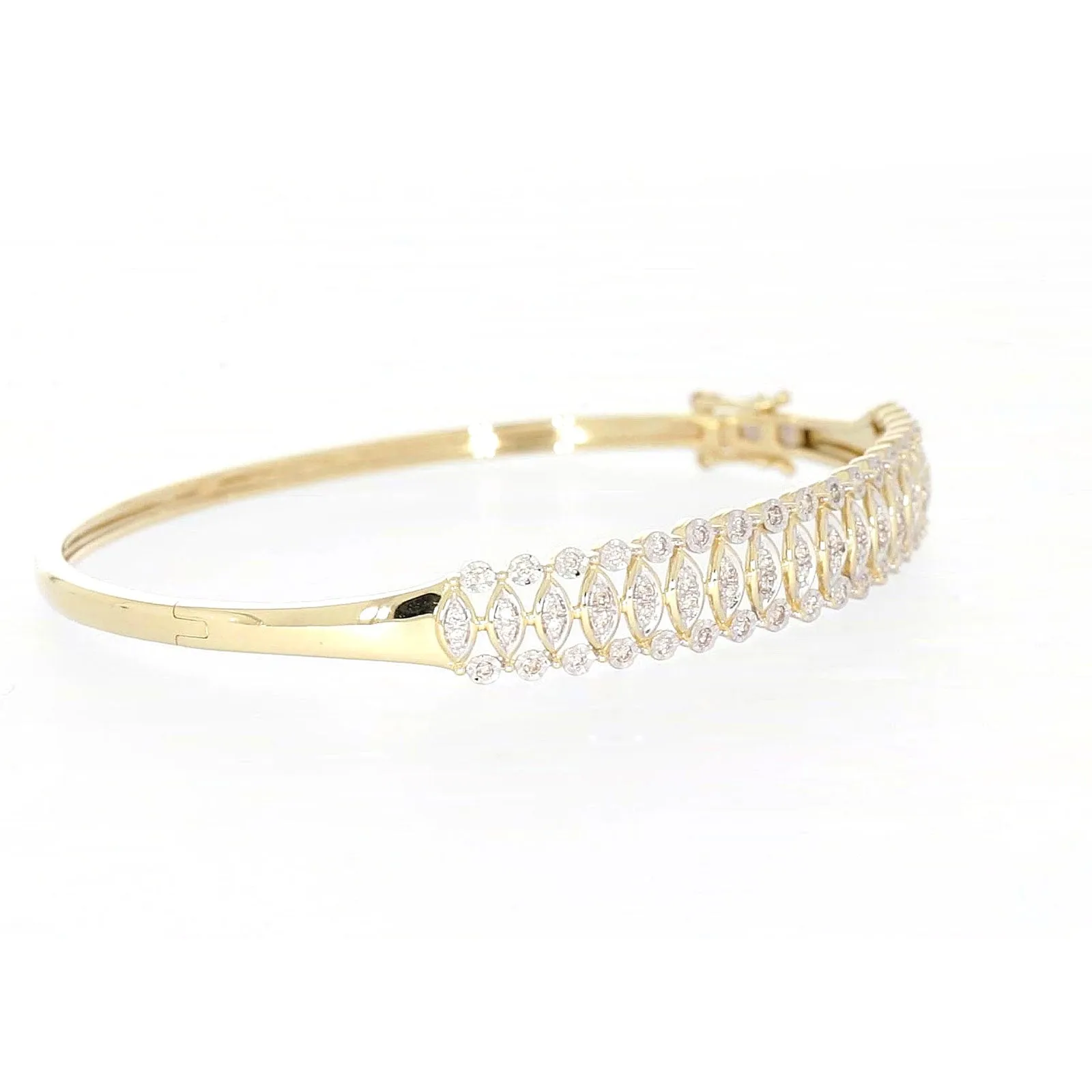 9ct Yellow Gold Round Brilliant Cut 1/2 CARAT tw of Diamonds Bangle