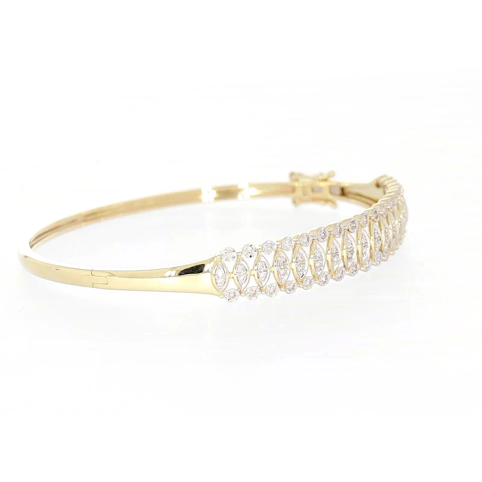 9ct Yellow Gold Round Brilliant Cut 1/2 CARAT tw of Diamonds Bangle