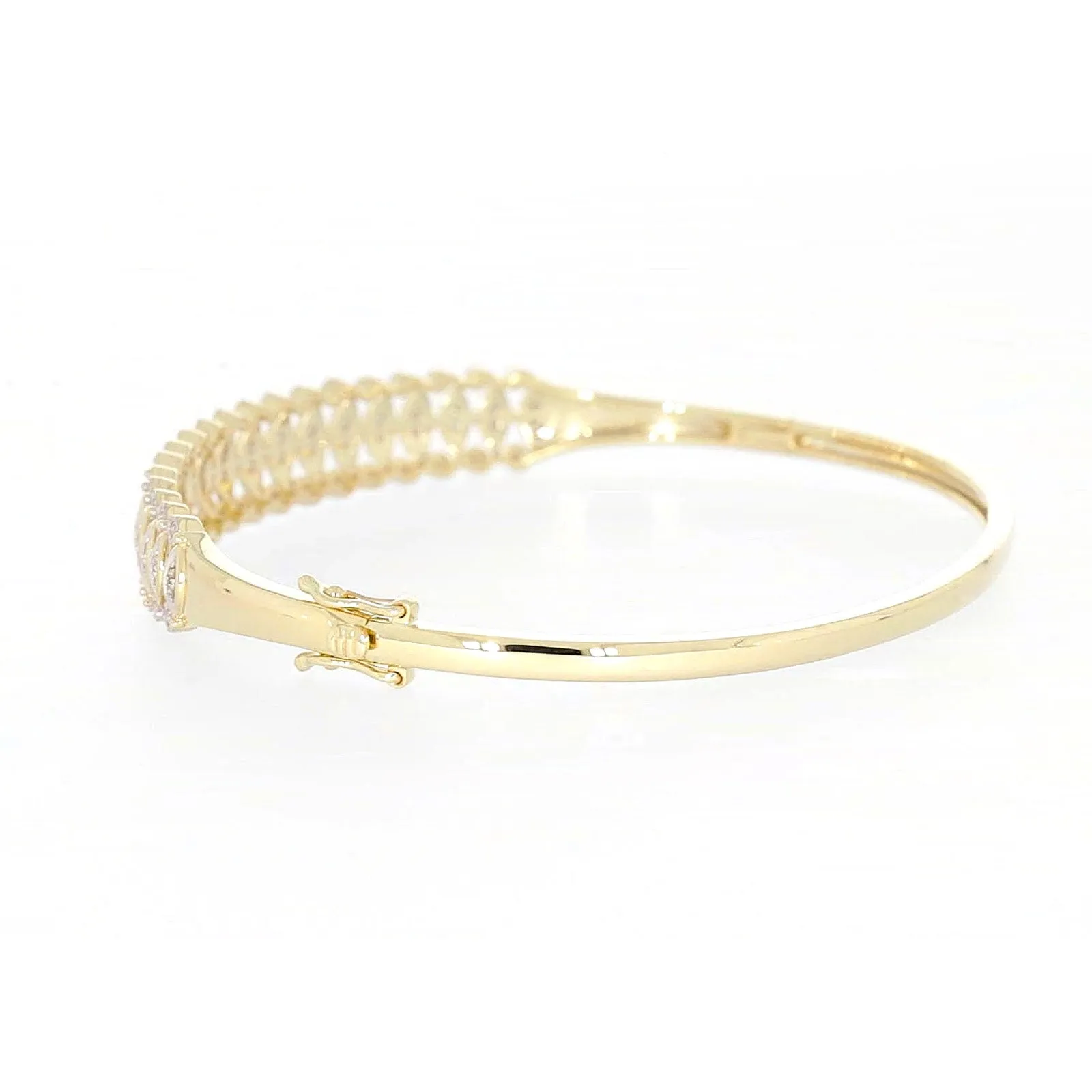 9ct Yellow Gold Round Brilliant Cut 1/2 CARAT tw of Diamonds Bangle