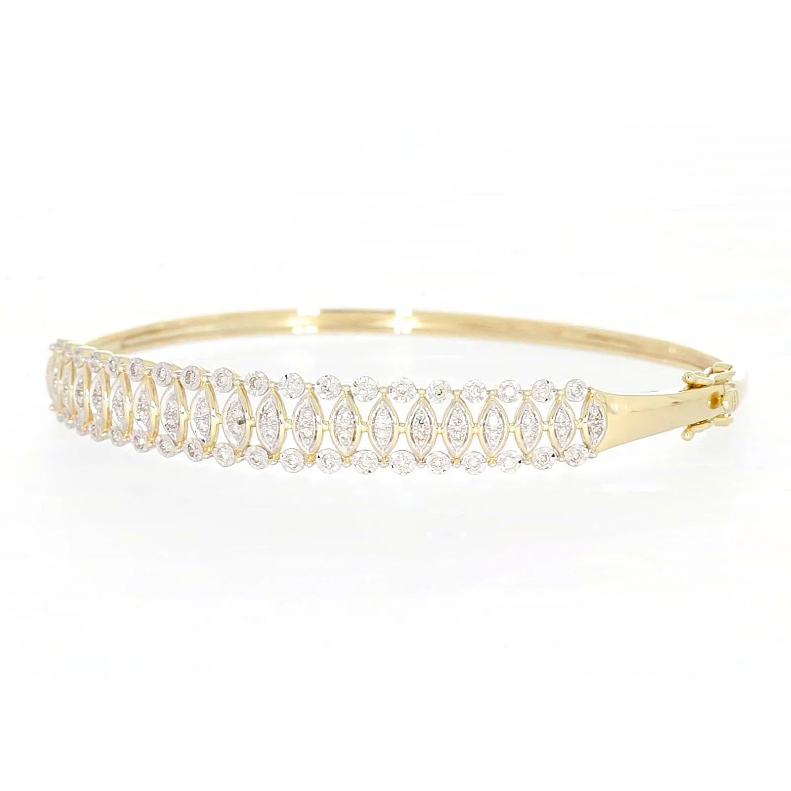 9ct Yellow Gold Round Brilliant Cut 1/2 CARAT tw of Diamonds Bangle