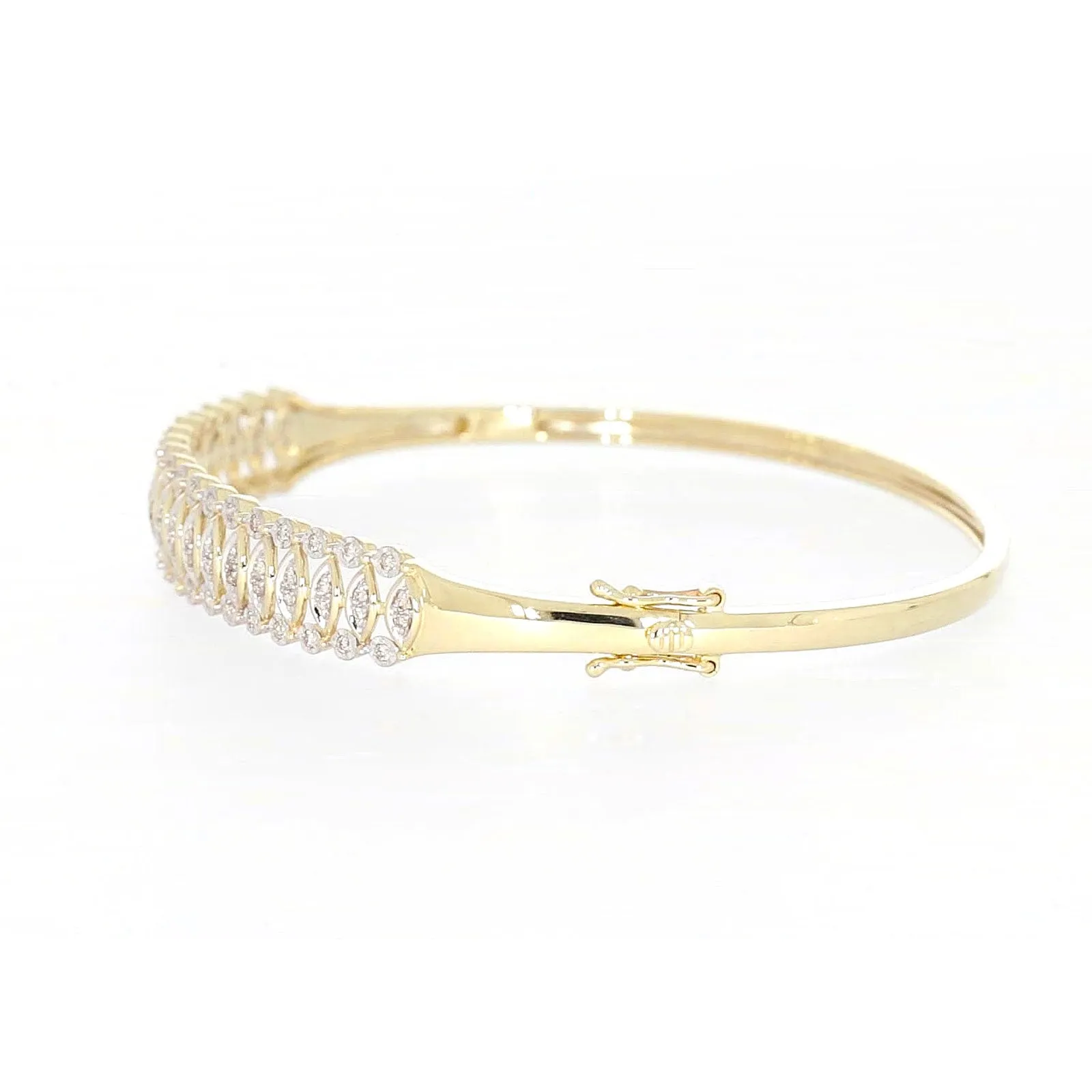 9ct Yellow Gold Round Brilliant Cut 1/2 CARAT tw of Diamonds Bangle