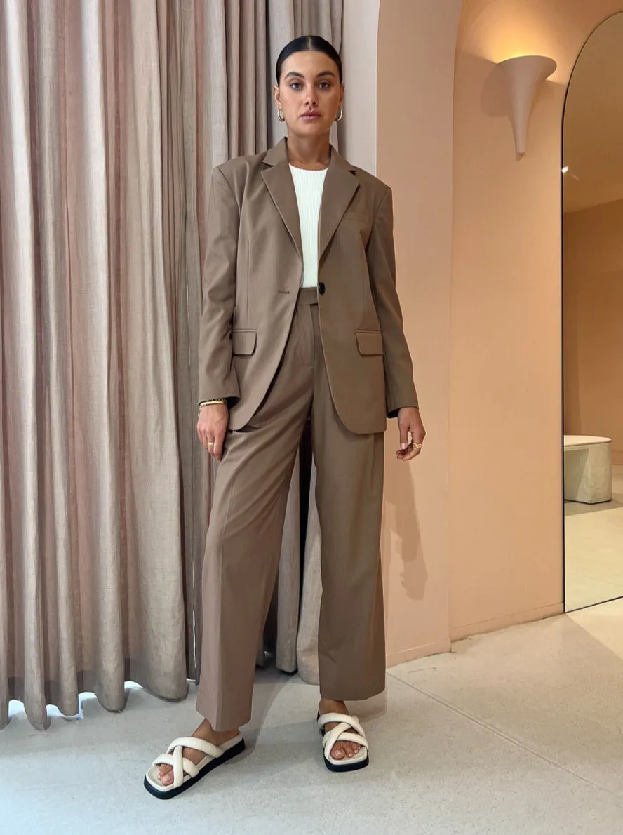 Blanca Vincent Pants in Brown