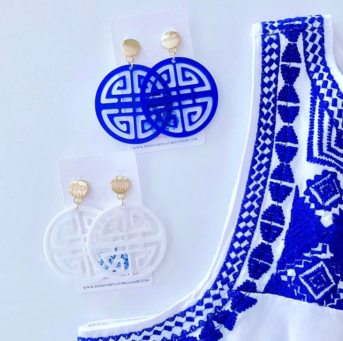 Chinoiserie Longevity Symbol Earrings - White/Black/Royal