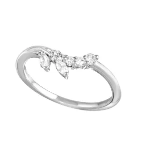 Diamond Vine Contour Tracer Wedding Band