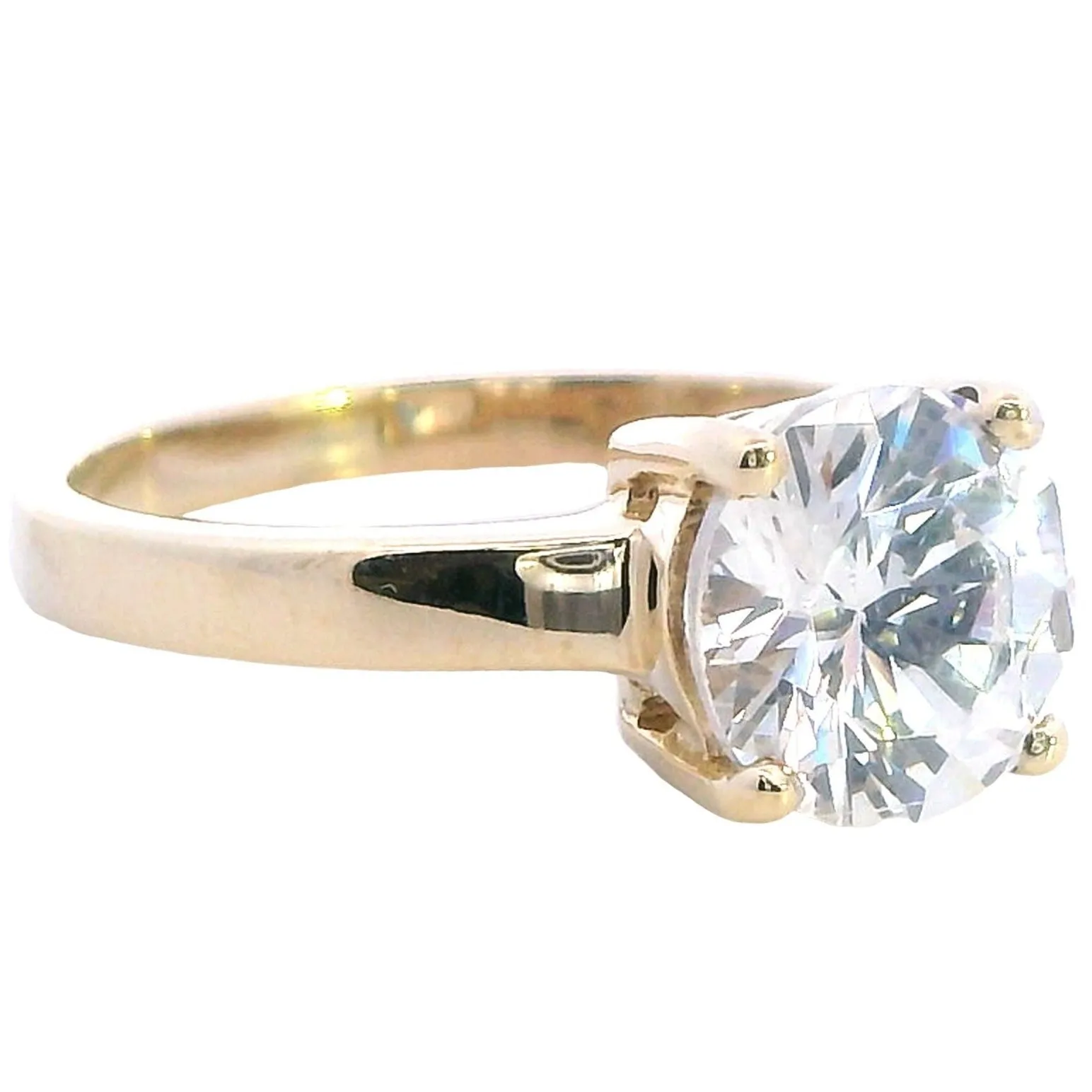 Exquisite 9ct Yellow Gold Cubic Zirconia Engagement Ring