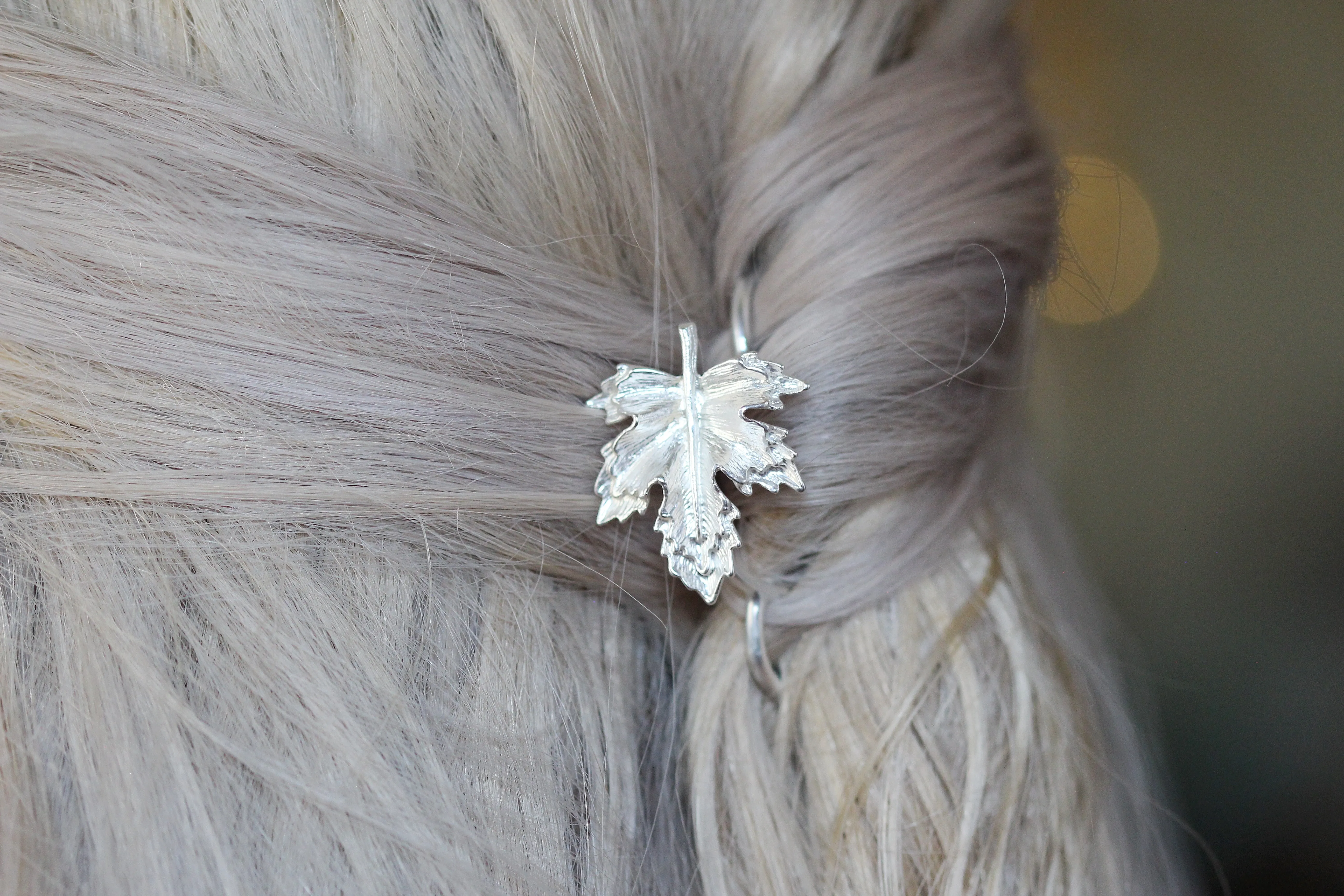 Fig Leaf Hair Prong