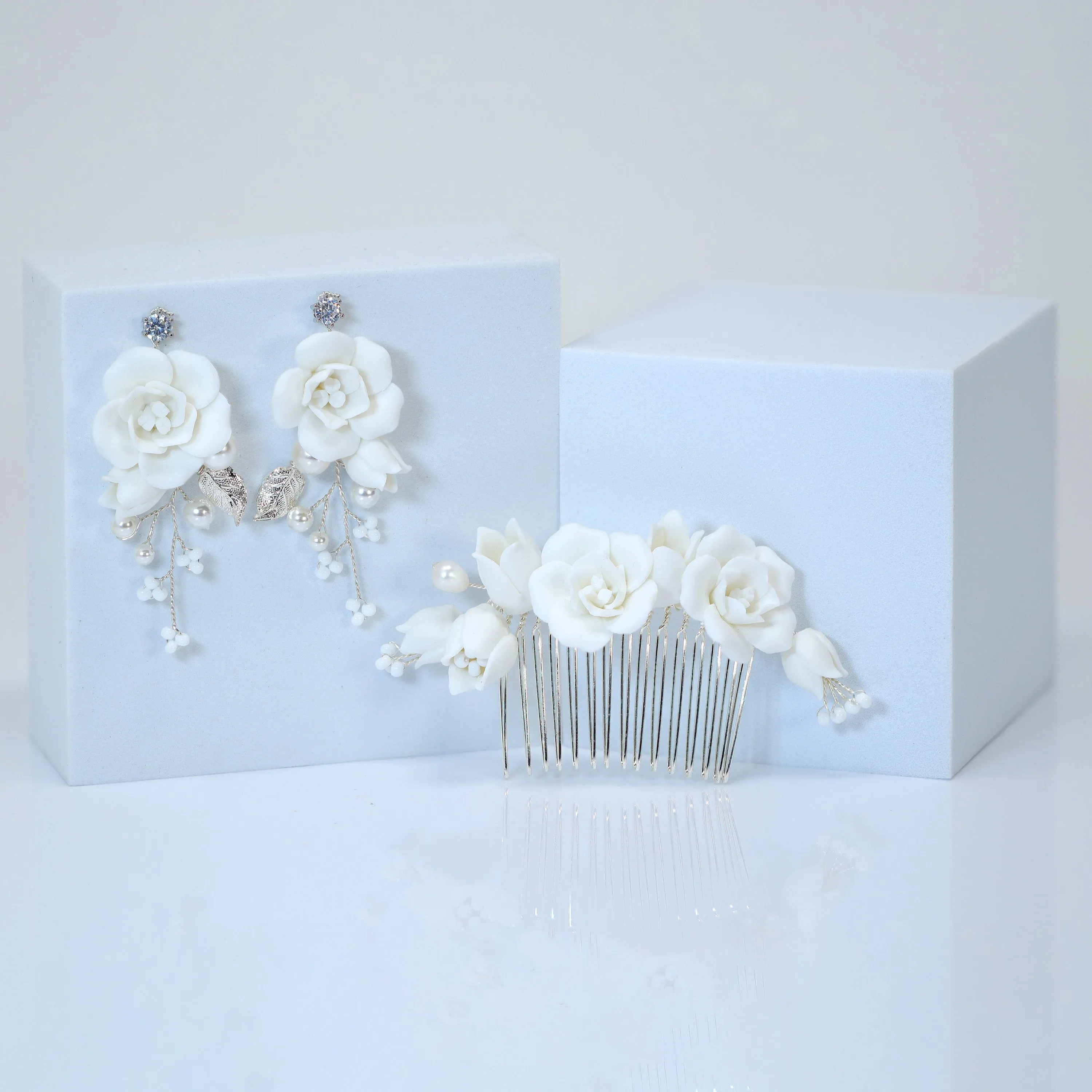 Freshwater Pearl Dusted White Rose And Lily Blossom Hair comb, Bridal Hair piece, Bridal Hair Accessories, Wedding Hair Accessory.