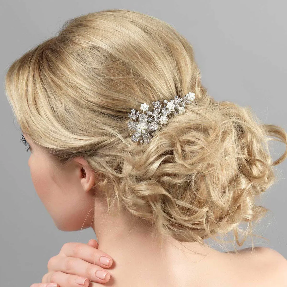 Graceful Pearl Hair Comb