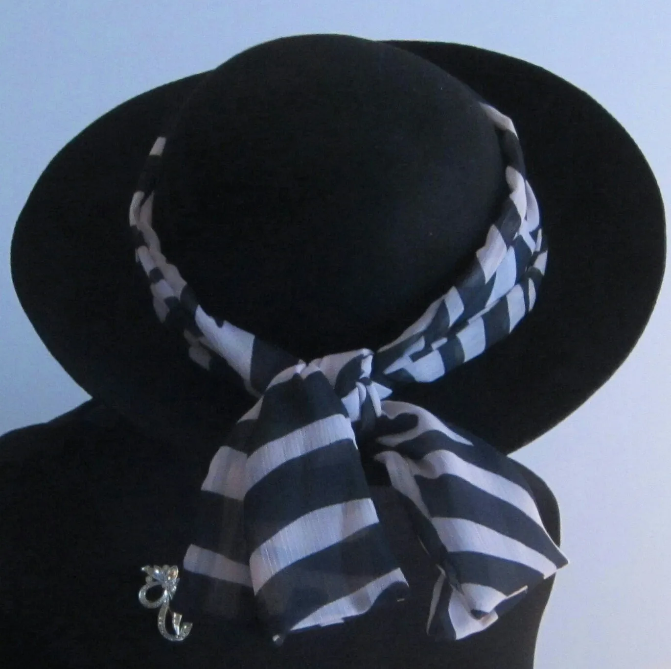 Ladies Slim Chiffon Zebra Print Neck Scarf