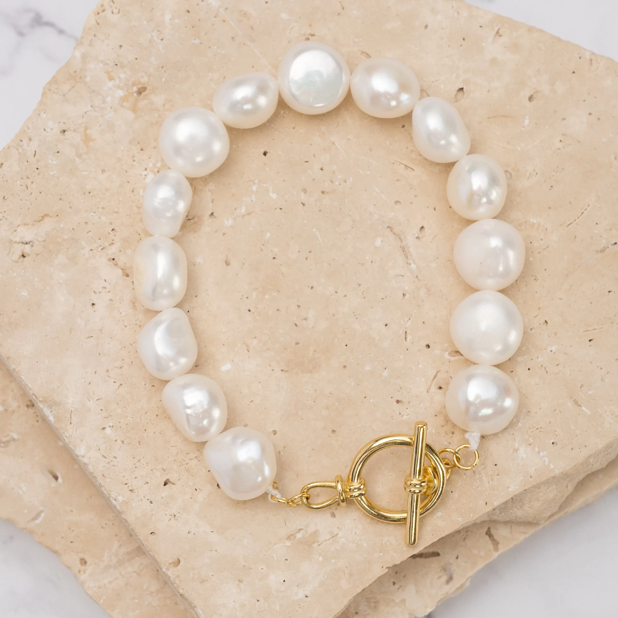 Maria pearl bracelet