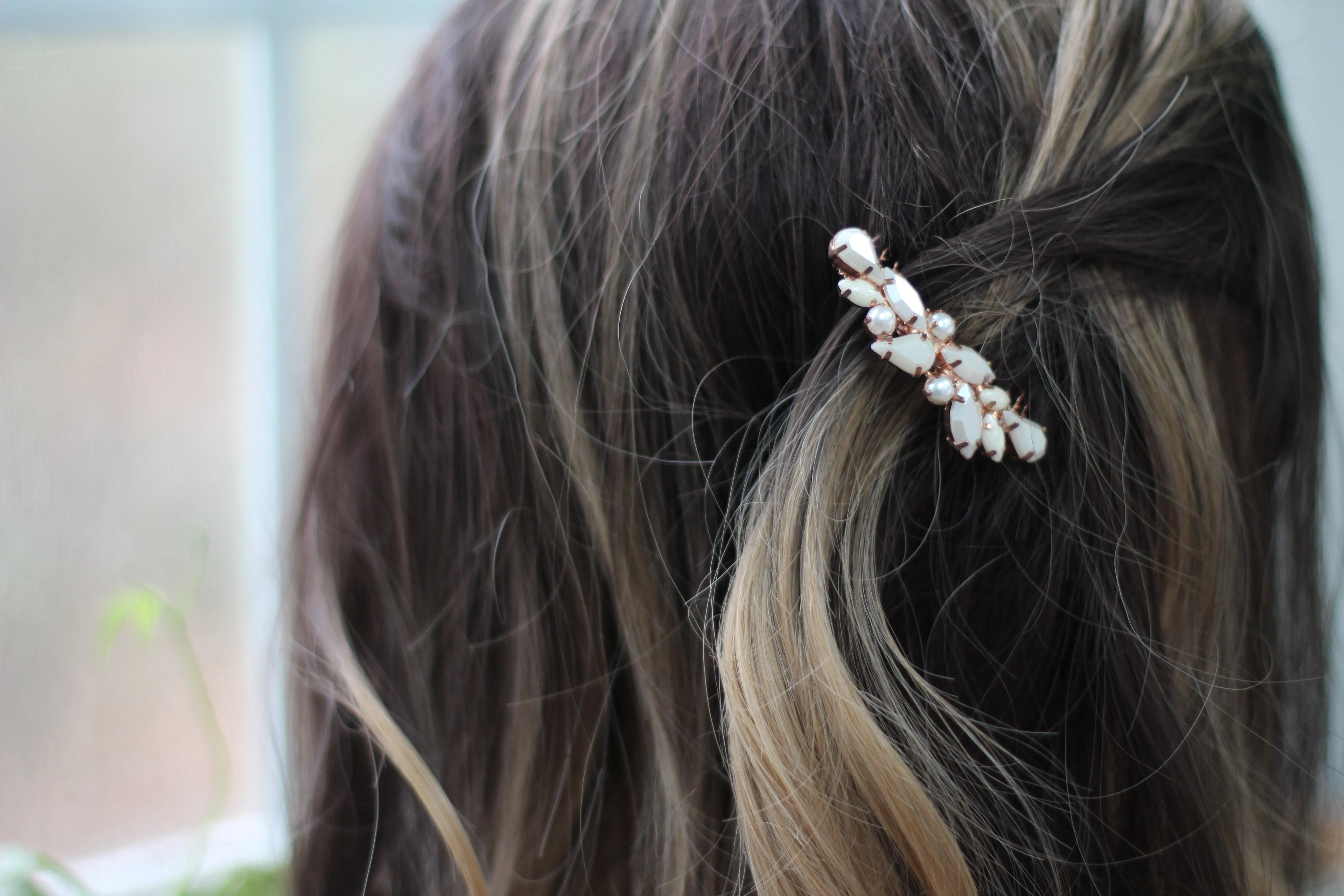 Preorder* Pearls Cluster Hair Comb