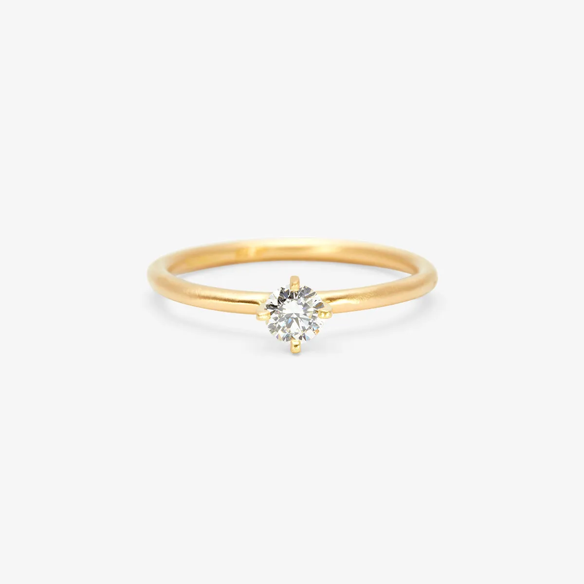 R11704W | 4mm White Diamond Noble Ring