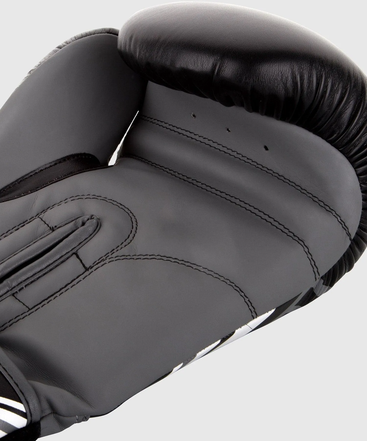 Ringhorns Nitro Boxing Gloves - Black