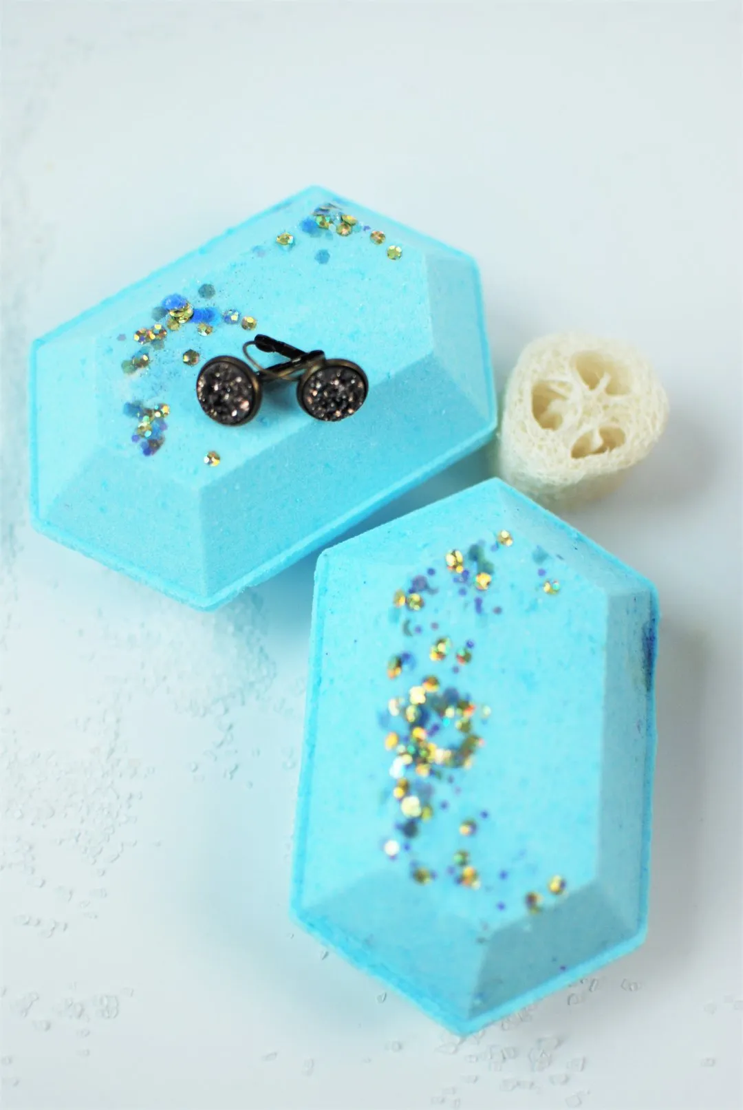 Sapphire Gemstone Bath Bomb with Earrings inside!