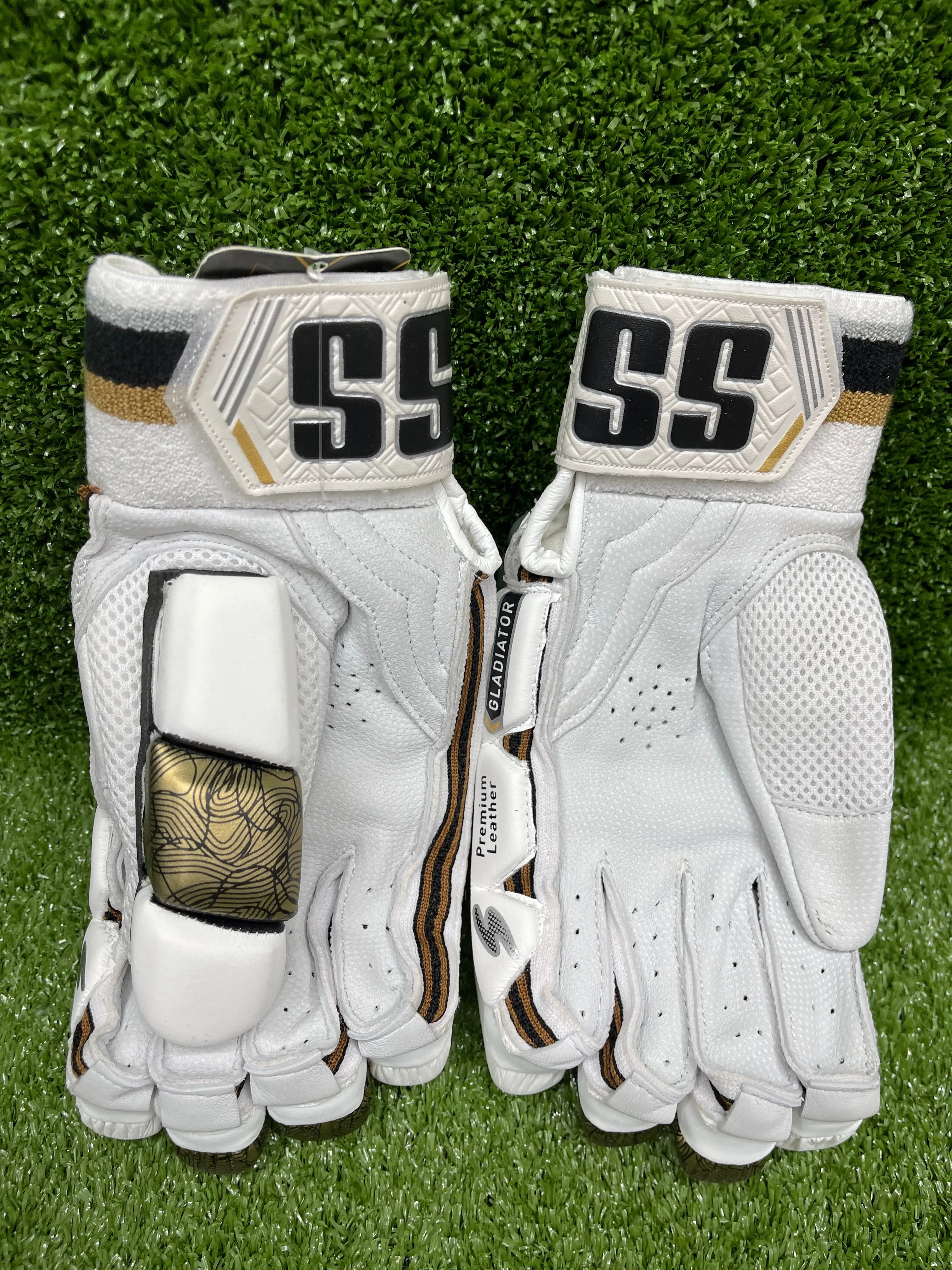 SS Gladiator Adult Cricket Batting Gloves