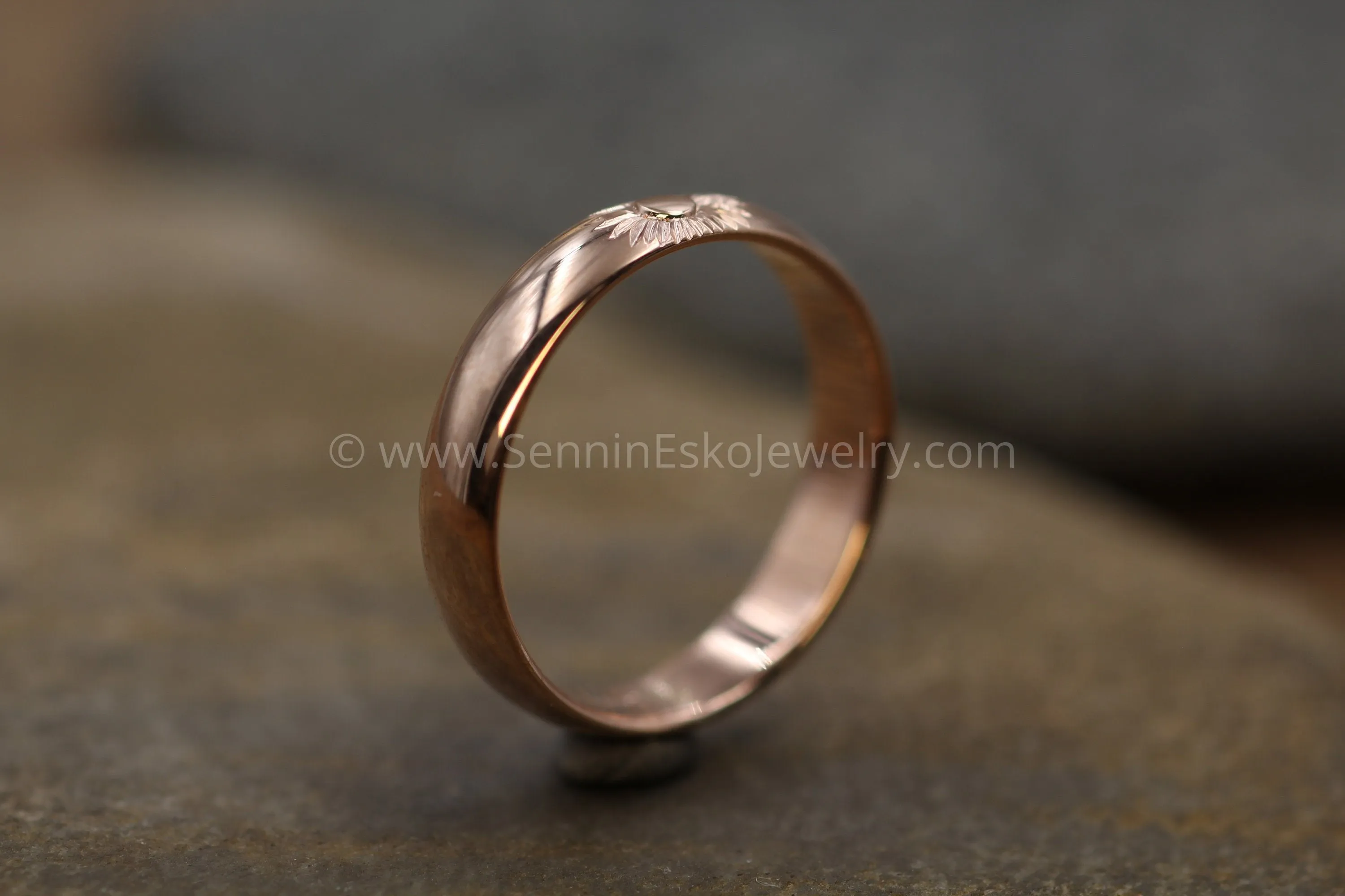 Sun Engraved Rose Gold 5x1.5mm Comfort Fit Band - Glossy Finish