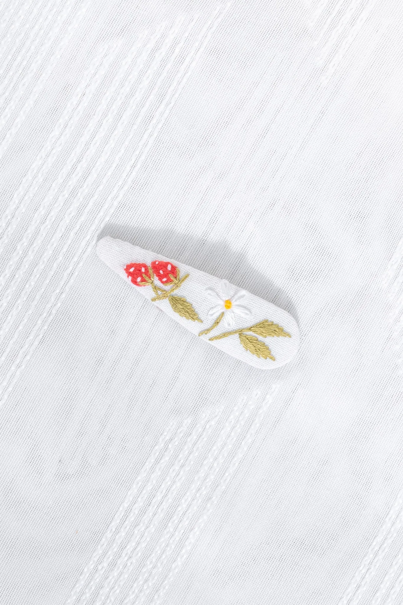 Thèa Hand Embroidered Barrette