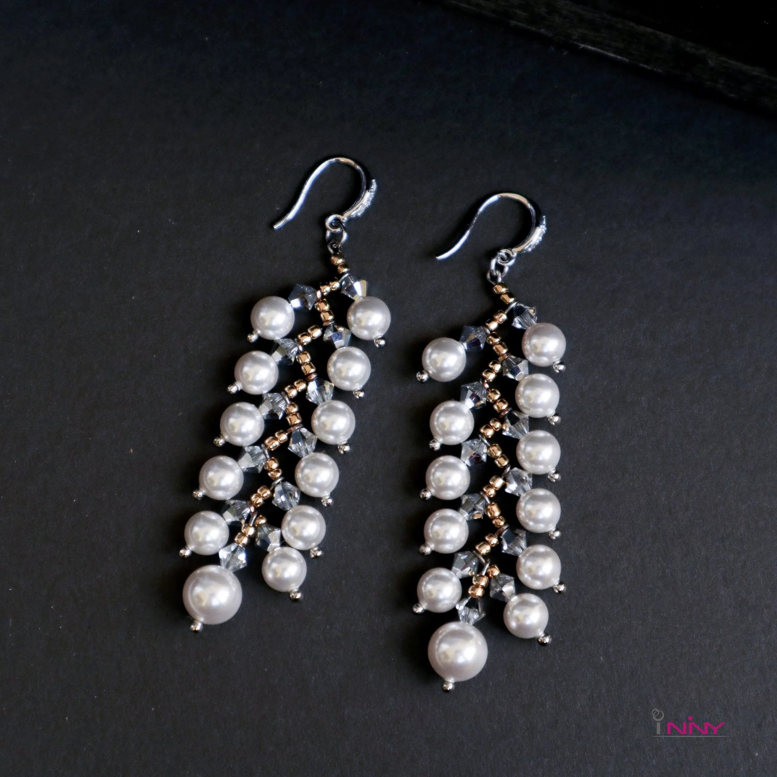 Zig Zag Pearl Dangling Earrings